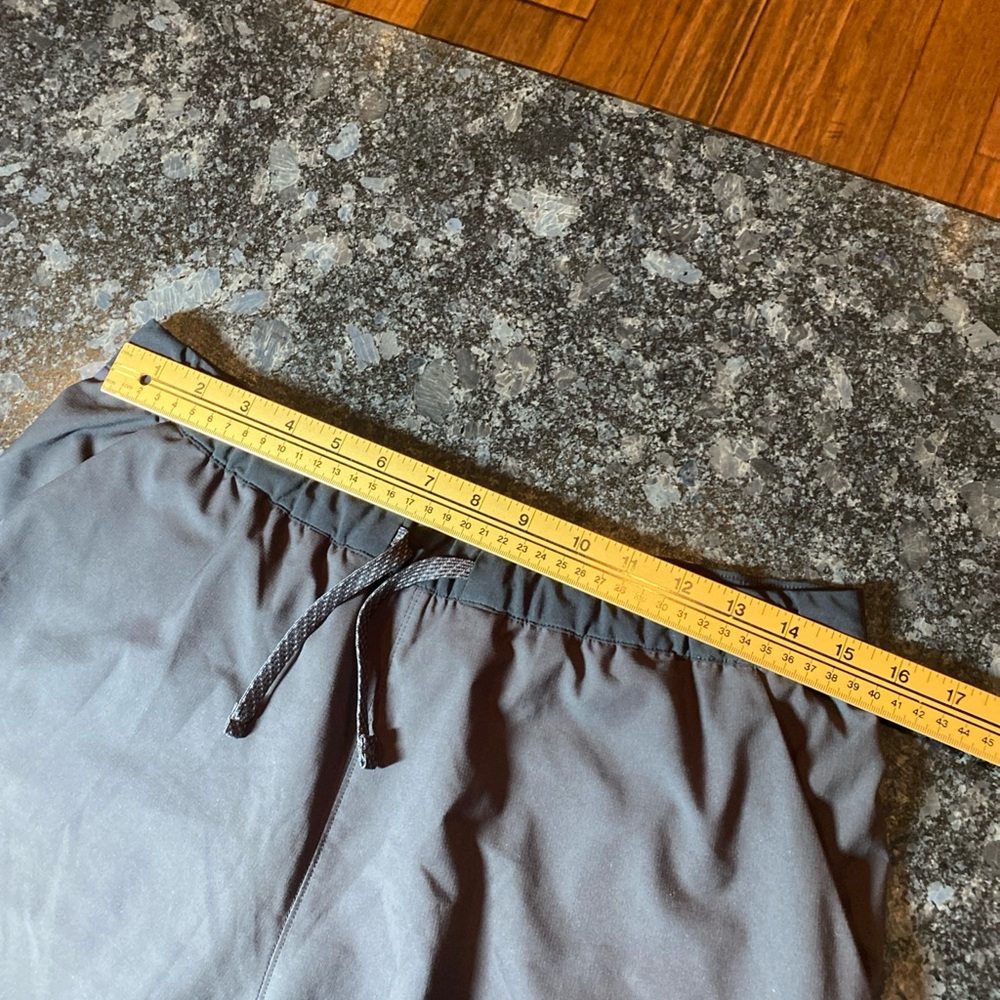 Patagonia Shorts Mens Medium Black Terrebonne Trail Hiking Performance Outdoor - Picture 3 of 6